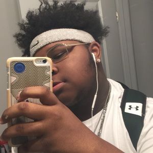 Meet your Posher, Lee